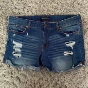 aéropostale low rise jean shorts